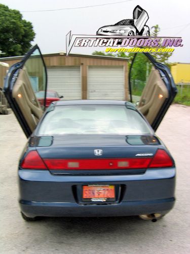 1998-2002 Honda Accord Bolt-On Vertical Lambo Door Conversion