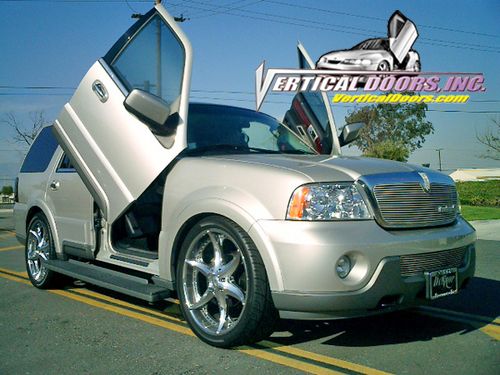 2003-2006 Lincoln Navigator Bolt-On Vertical Door Conversion K