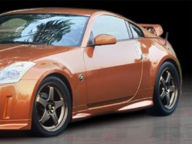 2003-2008 Nissan 350z Nismo Side Skirts by AiT - N3502BMNMOSS