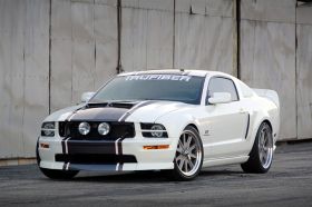 2005-2009 Ford Mustang SH-GT Fiberglass Ram Air Hood - TF10024-A42