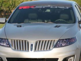 2009-2013 Lincoln MKS RKS Fiberglass Extractor Hood - 39011000