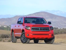 2014-2019 Toyota Tundra RKS Fiberglass Ram Air Hood - 43013000