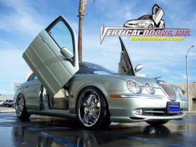 2000-2008 Jaguar S-Type Bolt-On Vertical Door Conversion - VDI-VDCJAGS0006