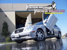 2001-2006 C-Class Bolt-On Vertical Lambo Door Conversion - VDI-VDCMERC0106