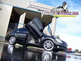 2004-2008 Nissan Maxima Bolt-On Vertical Lambo Door Conversion - VDI-VDCNMAX0406