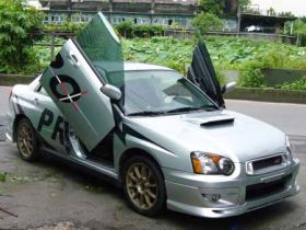 2002-2003 Subaru WRX Bolt-On Vertical Lambo Door Conversion Kit - VDI-VDCSUBIMP0007